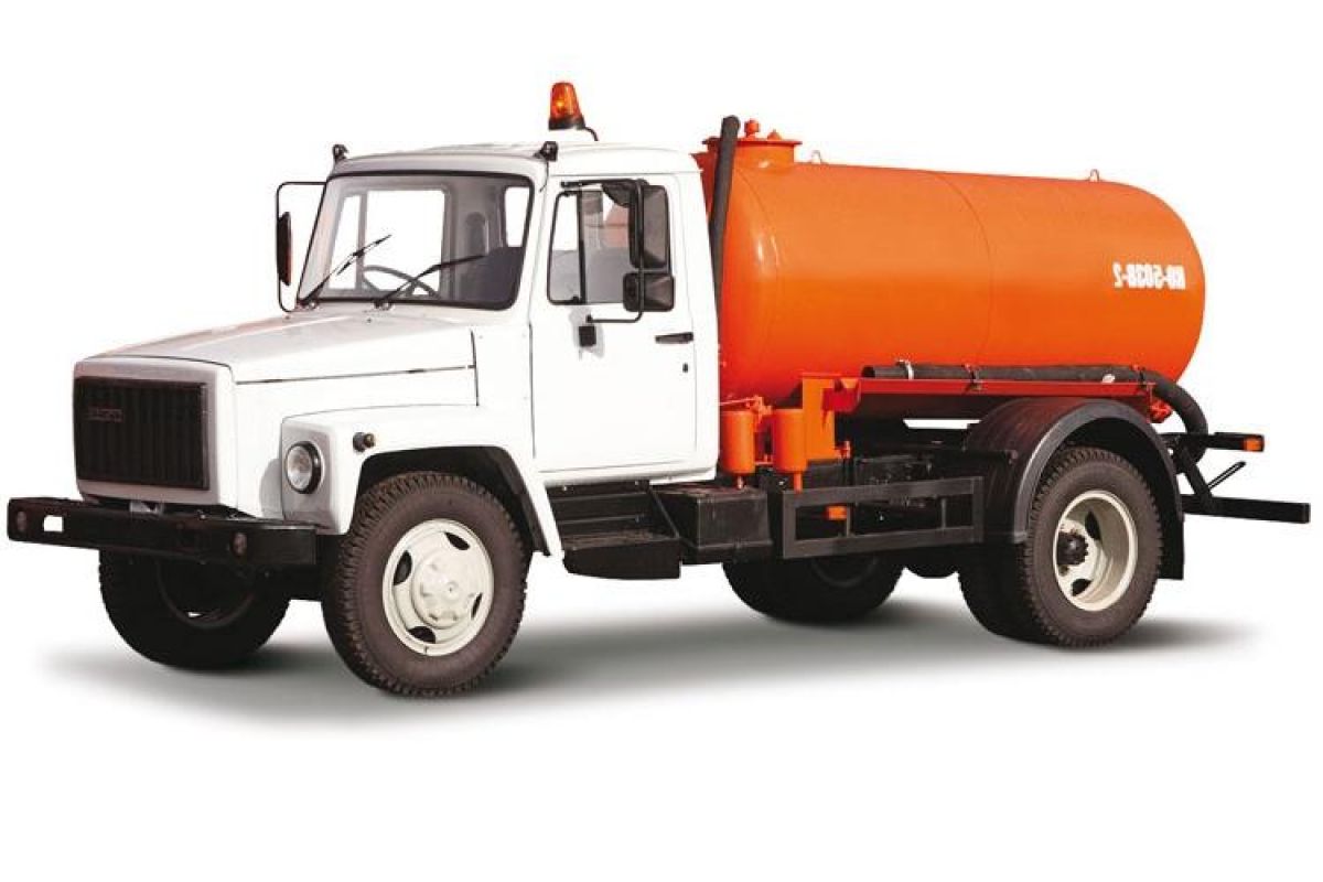 Реальная ассенизаторская машина ГАЗ КО-503 для откачки выгребных ям
